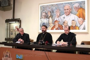 press_vatykan15_bs